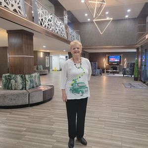 Meet your Posher, Carolyn